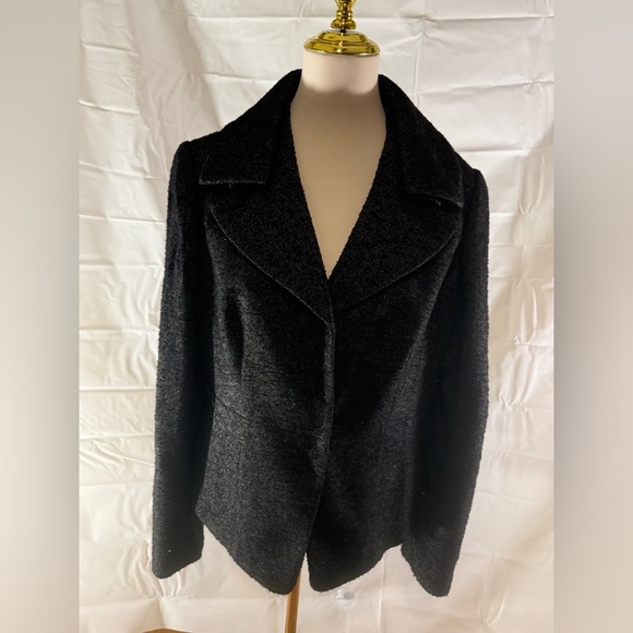Ann Taylor Black Tweed Blazer with Wide Lapel and Deep V-Neckline - Picture 1 of 7